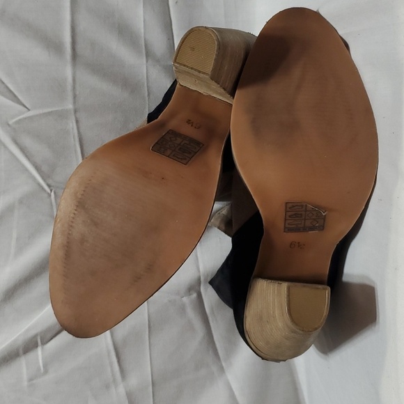 Jeffrey Campbell taupe black heeled bootie leather suede - Picture 5 of 8